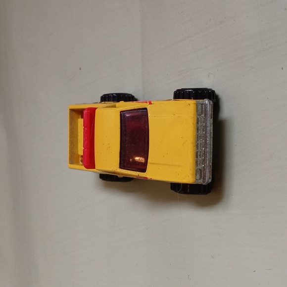 Kids Hot Wheels vintage Mattel 1982 Lifeguard Rescue Unit 2 radio dispatch truck - Picture 5 of 10